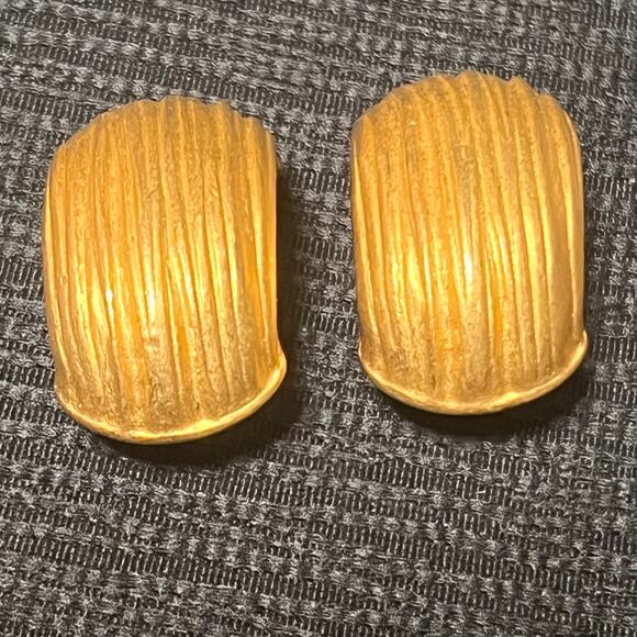 Carlisle Gold Tone Textured Chunky Statement Clip Earrings - Picture 4 of 5
